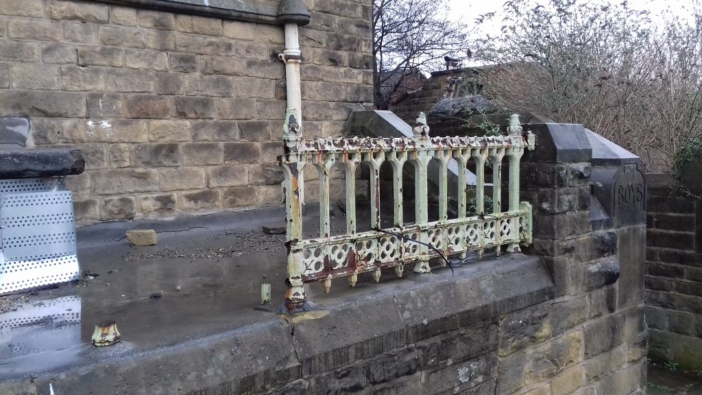 Lead survey in an old school