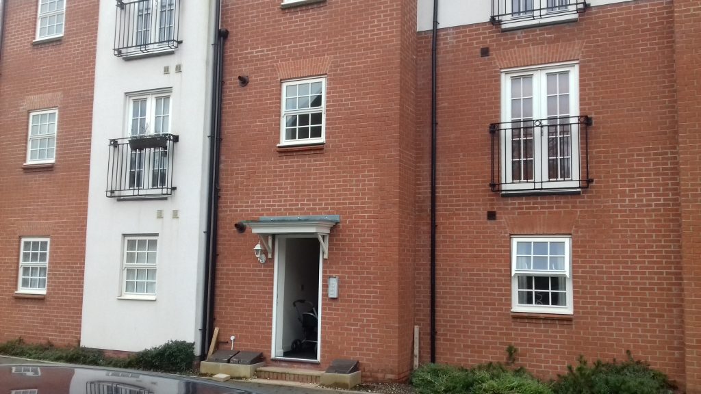 Conducting a damp survey