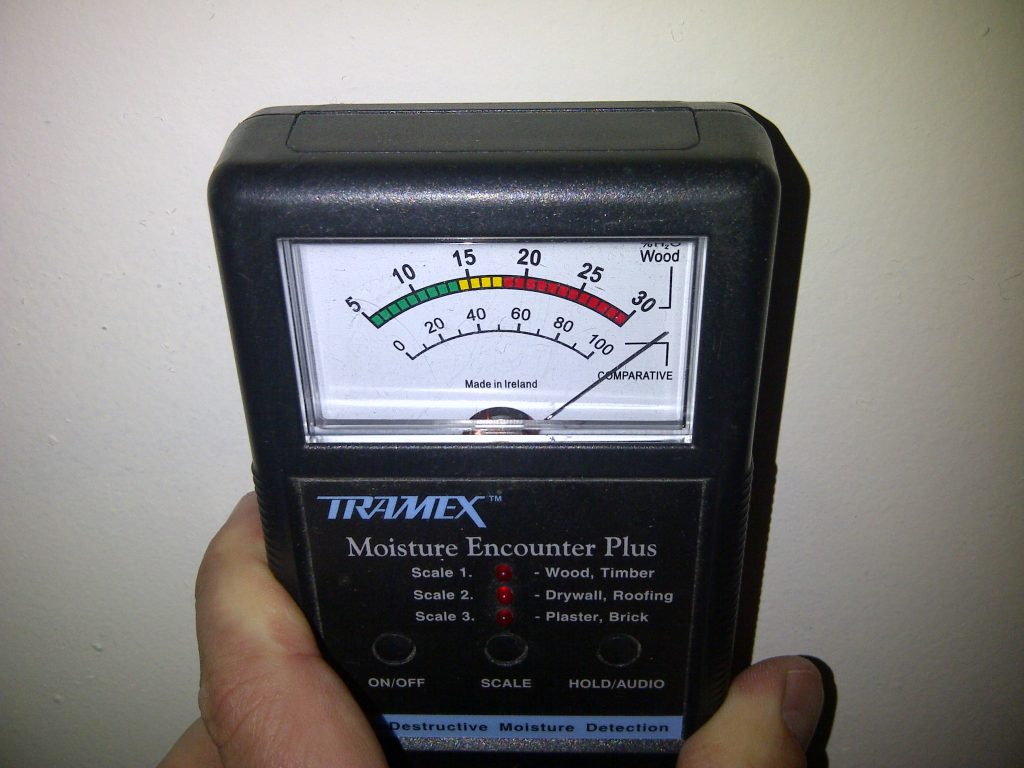 Indoor air quality assessment and damp survey 